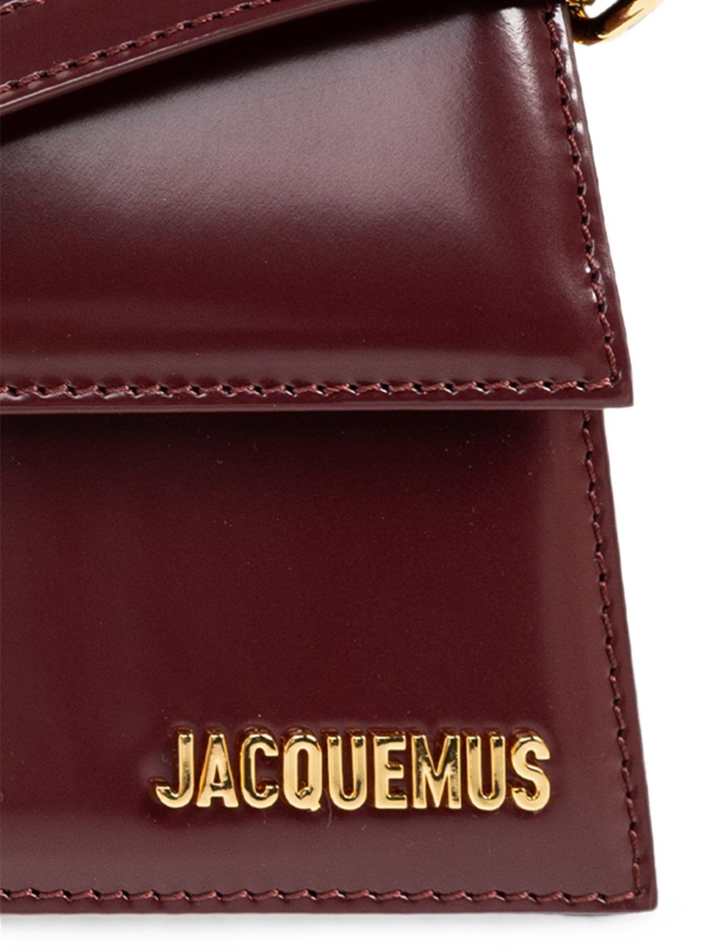 Jacquemus Borsa Le Grand Bambino bordeaux in pelle lucida con logo dorato, view 2