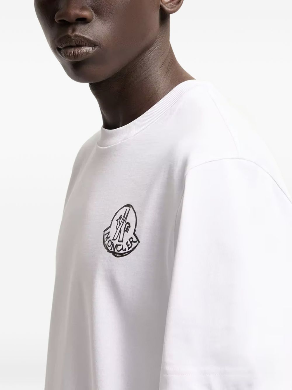 Moncler T-shirt in jersey di cotone con patch logo, view 2