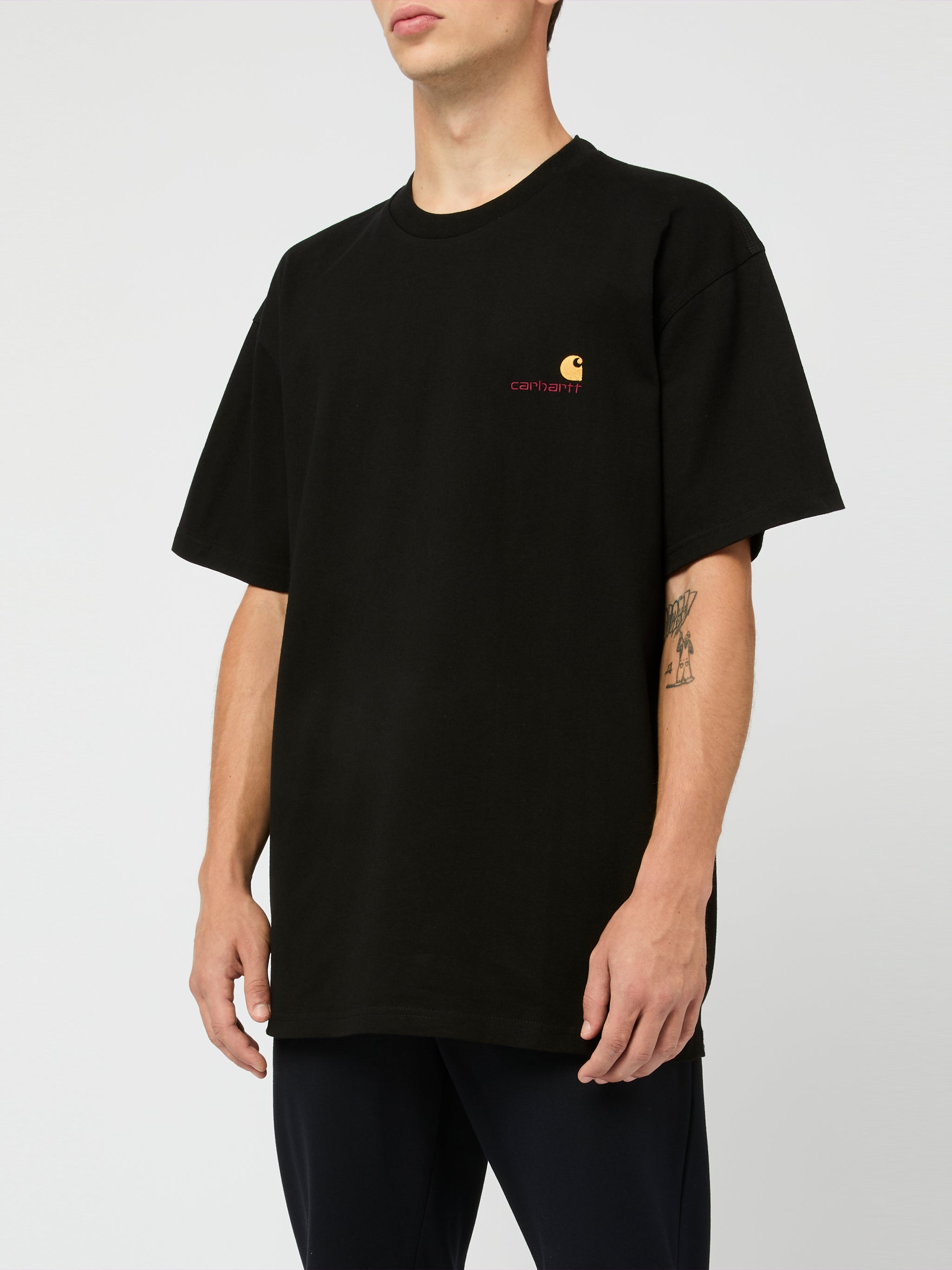 Carhartt WIP T-shirt in cotone nero con logo oro ricamato, view 2