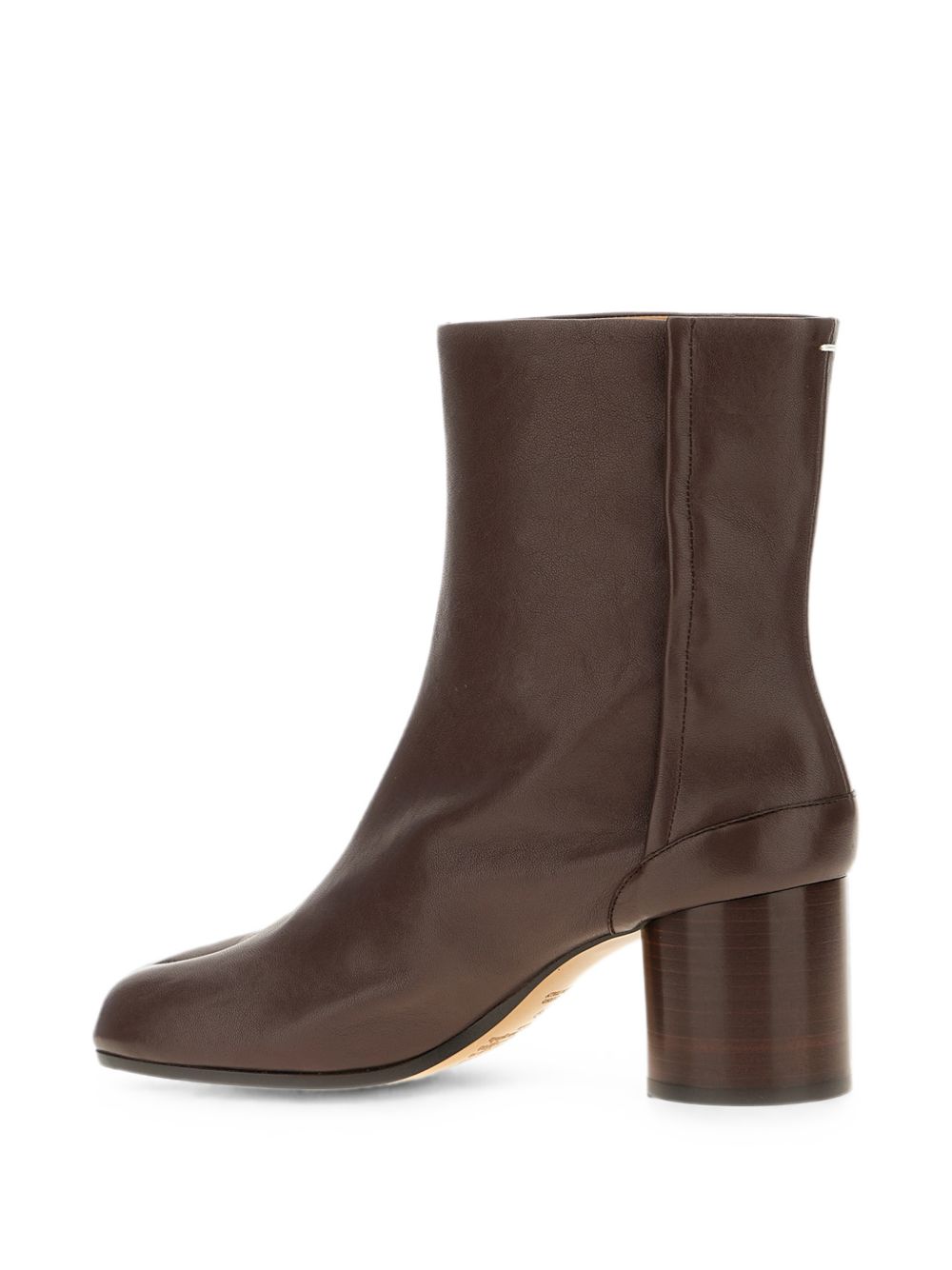Maison Margiela Stivaletti Tabi in pelle marrone, view 2