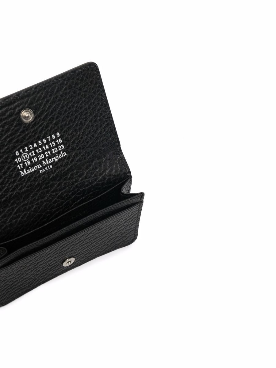 Maison Margiela Portacarte in pelle martellata nera con Four Stitches, view 2