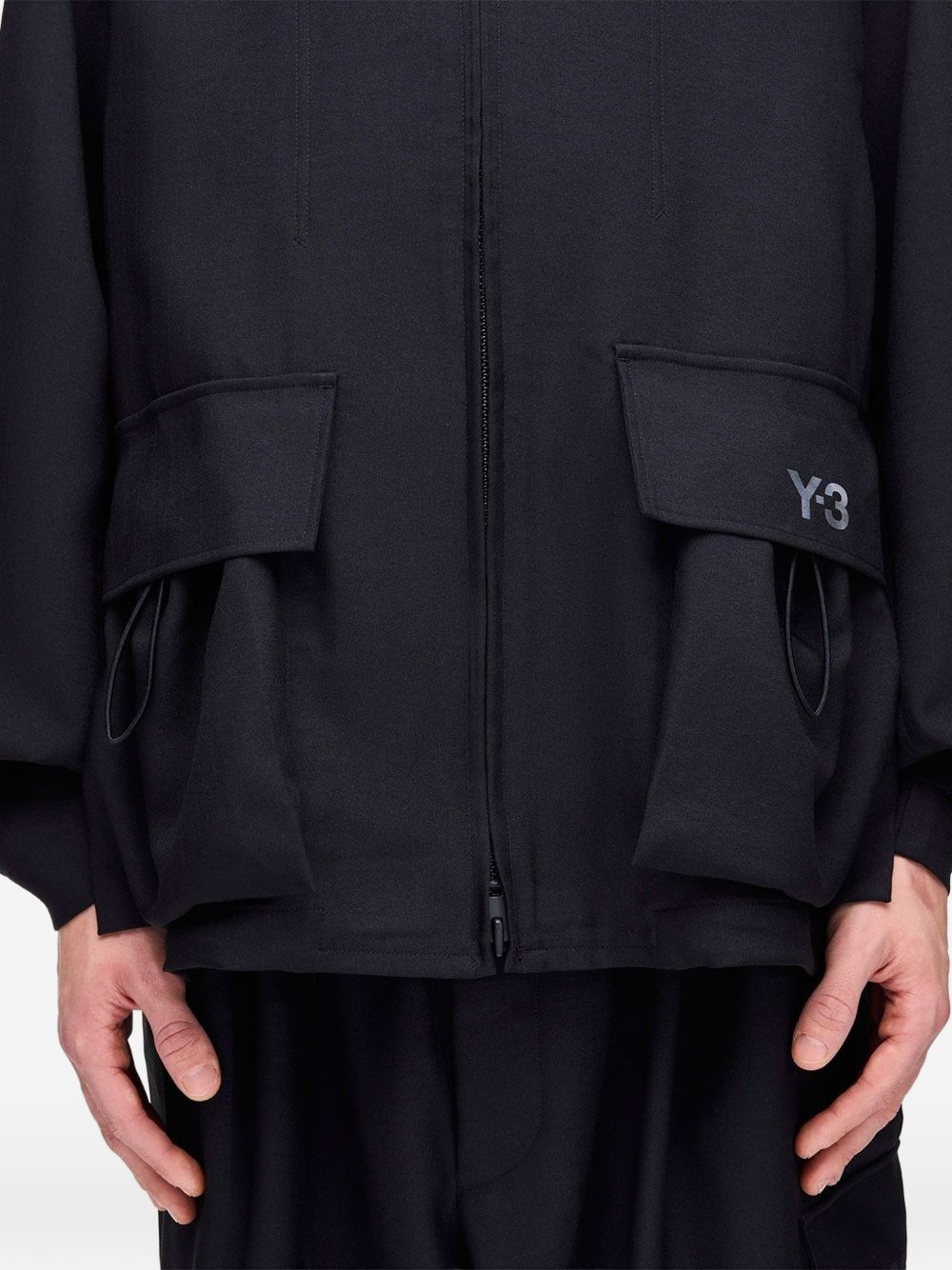 Y-3 Giacca nera in tessuto tecnico con tasche frontali, view 2
