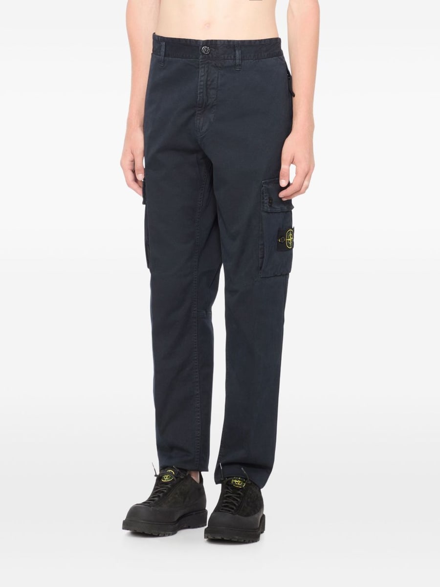 Stone Island Pantaloni cargo blu con patch logo, view 5