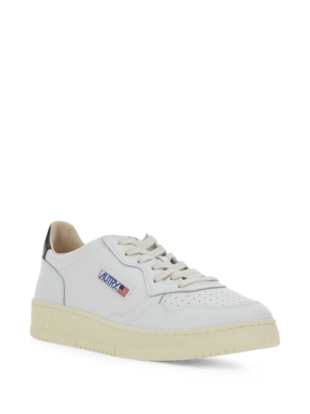 Autry Sneakers Medalist in pelle bianca con dettaglio nero, view 2