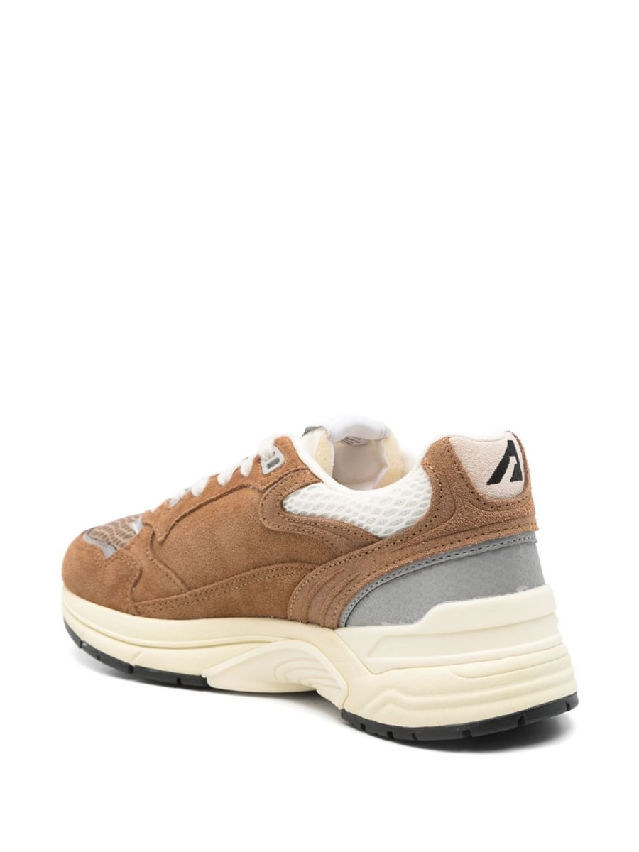 Autry Sneakers 'Hyperway' in pelle scamosciata, view 3