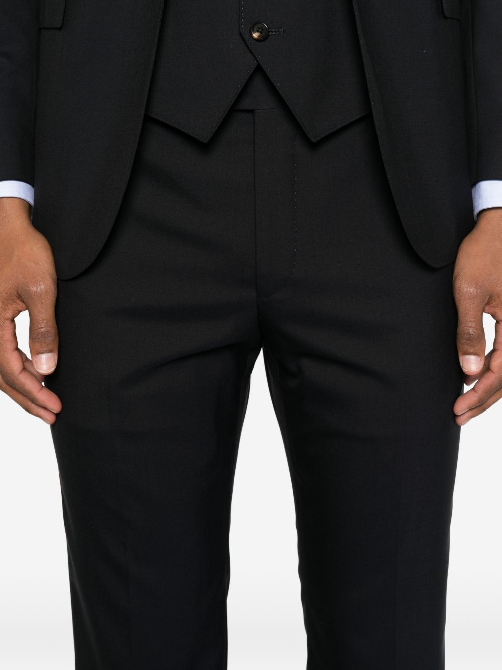 Corneliani Completo in lana vergine blu con giacca monopetto, view 2
