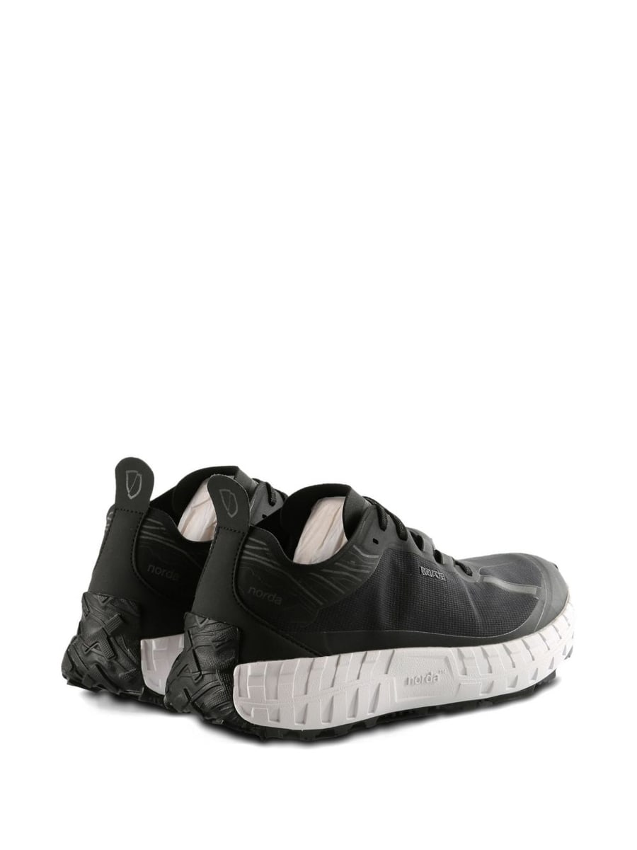 NORDA Sneakers Dyneema nere con suola bianca, view 3