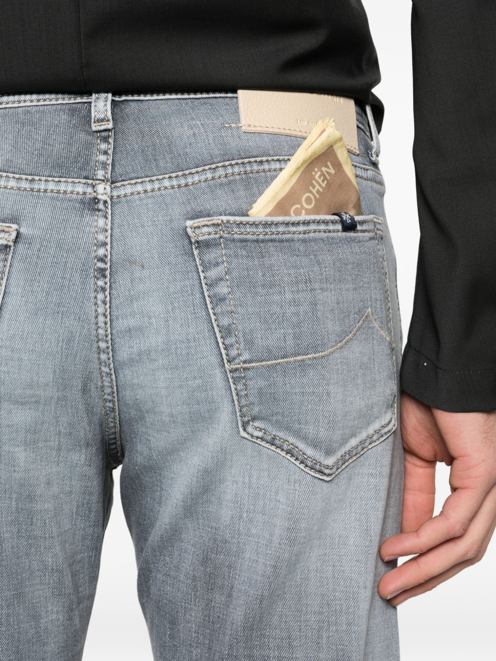 JACOB COHEN Jeans grigio chiaro a cinque tasche con bottoni, view 2