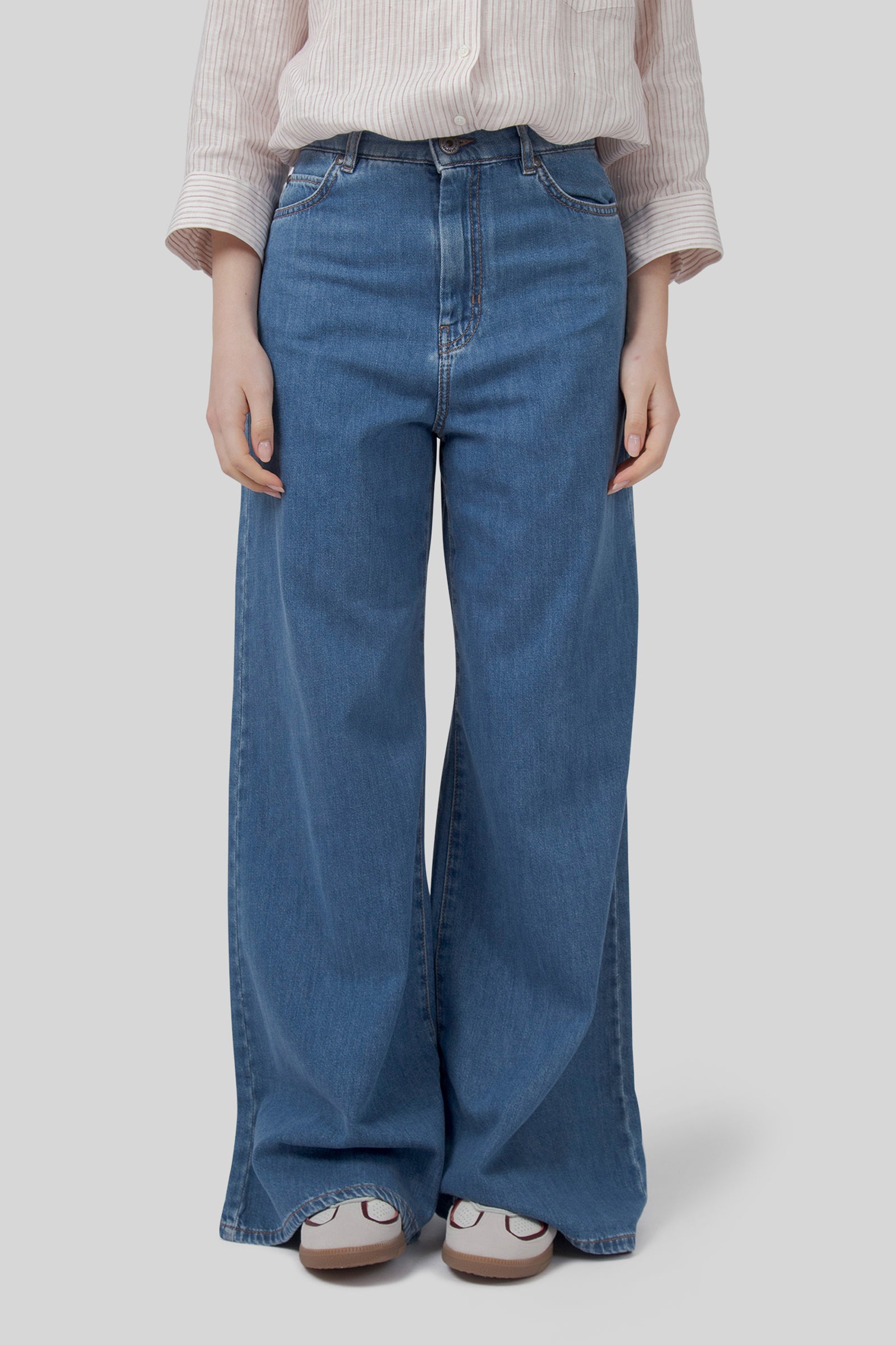 Weekend Max Mara Max Mara Weekend Jeans Vega In Denim Morbido Blu Medio Donna