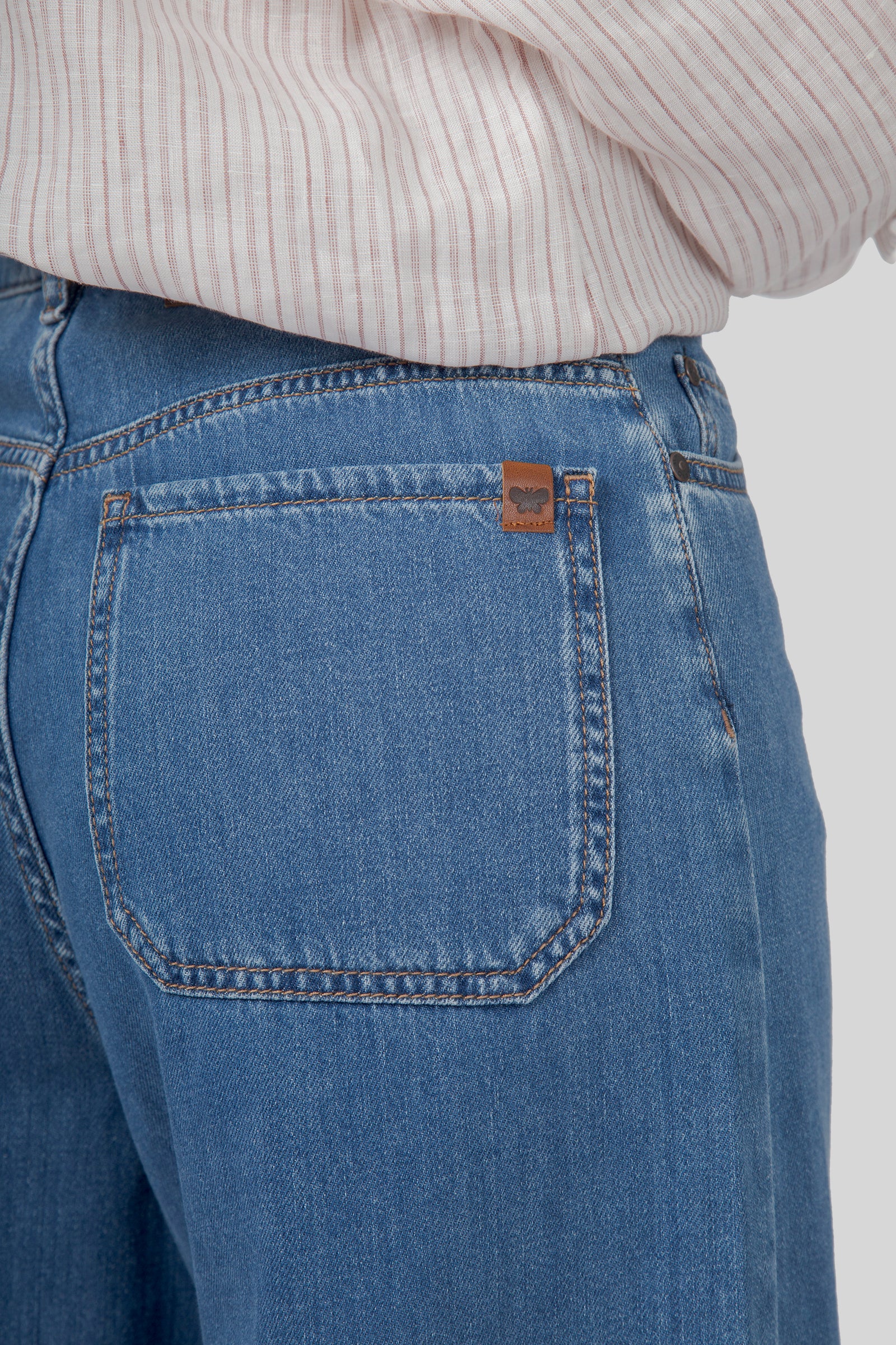 Weekend Max Mara Max Mara Weekend Jeans Vega In Denim Morbido Blu Medio Donna, view 2