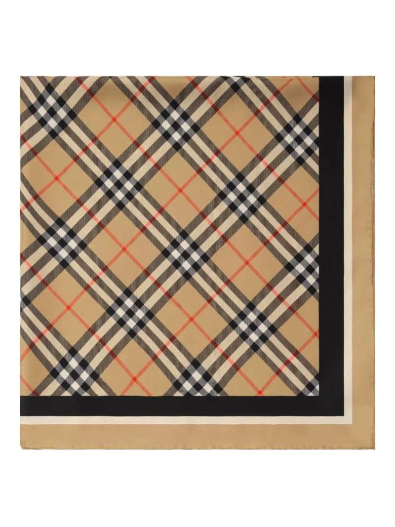 Burberry Foulard, view 3