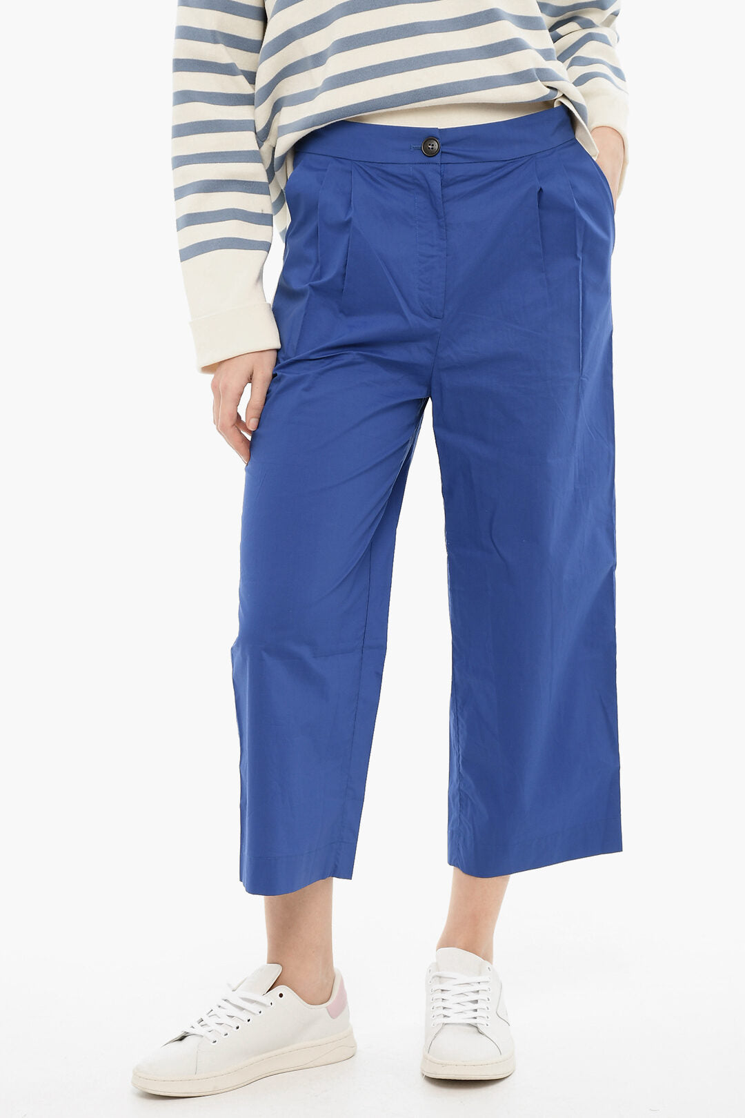 Woolrich 0201~Cropped-Fit Cotton Poplin Trousers With Double Pleat