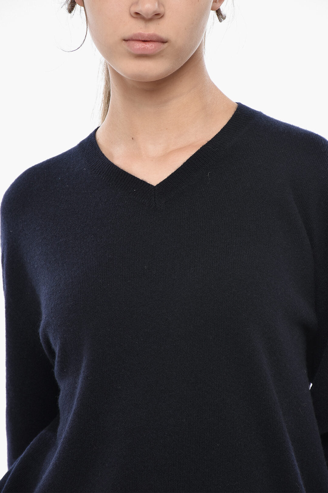 Toteme 0405~Pure Cashmere Sweater With V-Neck