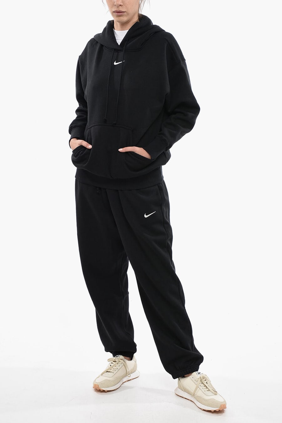 Nike 1500~Brushed Cotton-Blend Hoodie with Contrasting Logo, view 4