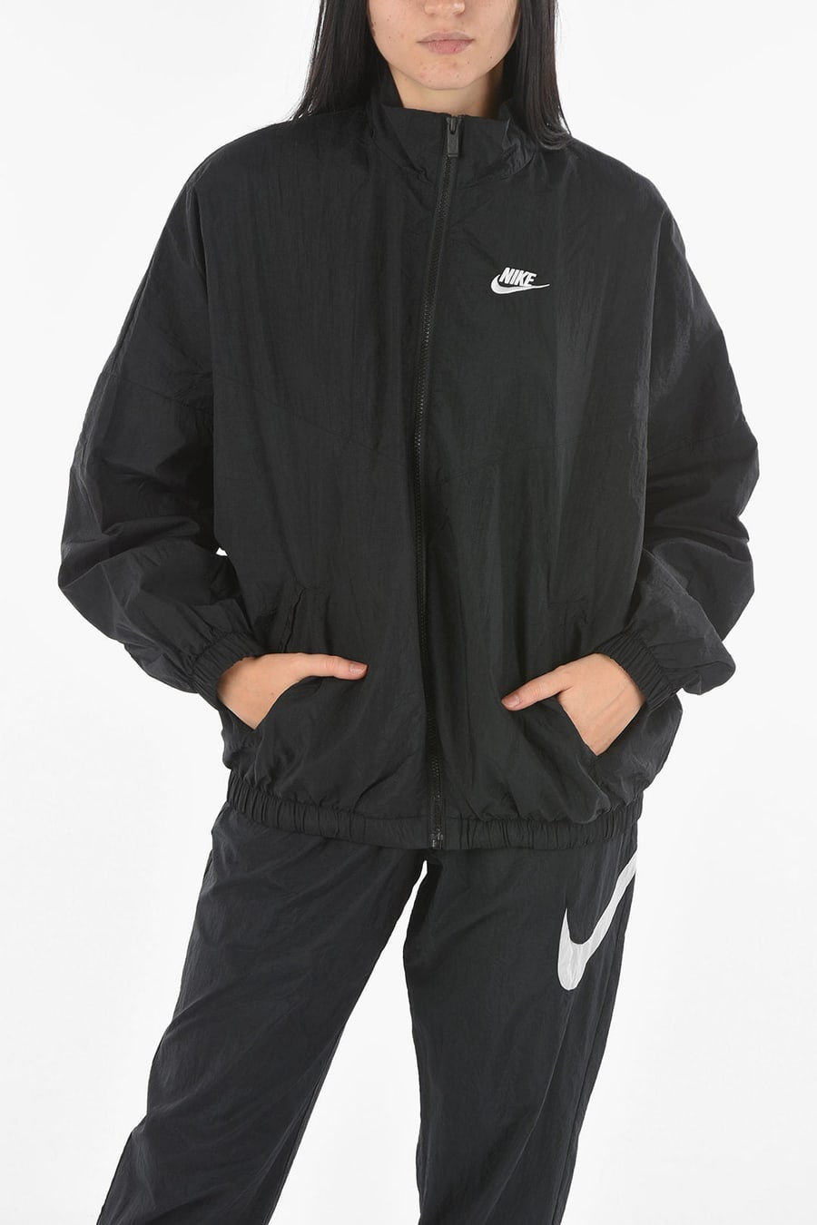 Nike 1500~Oversized Windbreaker Jacket With 2 Pockets And Zip Closure