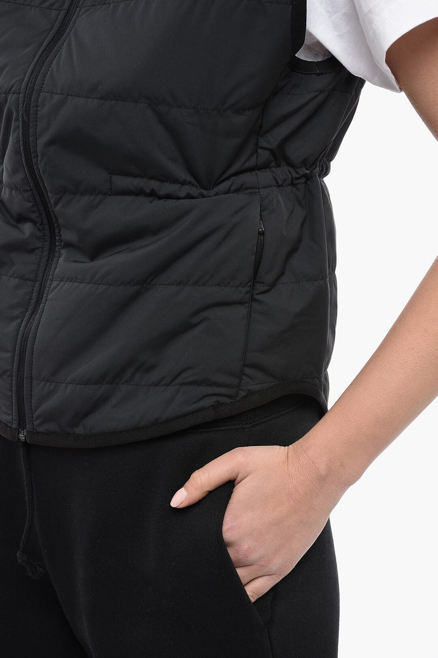 Nike 1500~Sleeveless Therma-Fit Jacket, view 3