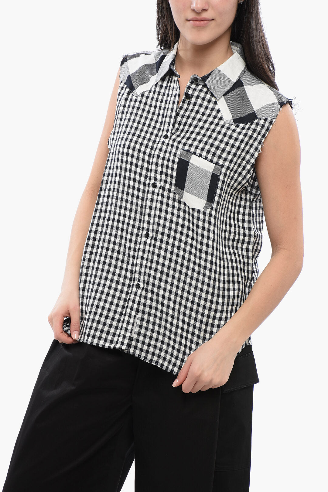 Woolrich 2550~Sleeveless Linen-Blend Shirt with Gingham Pattern