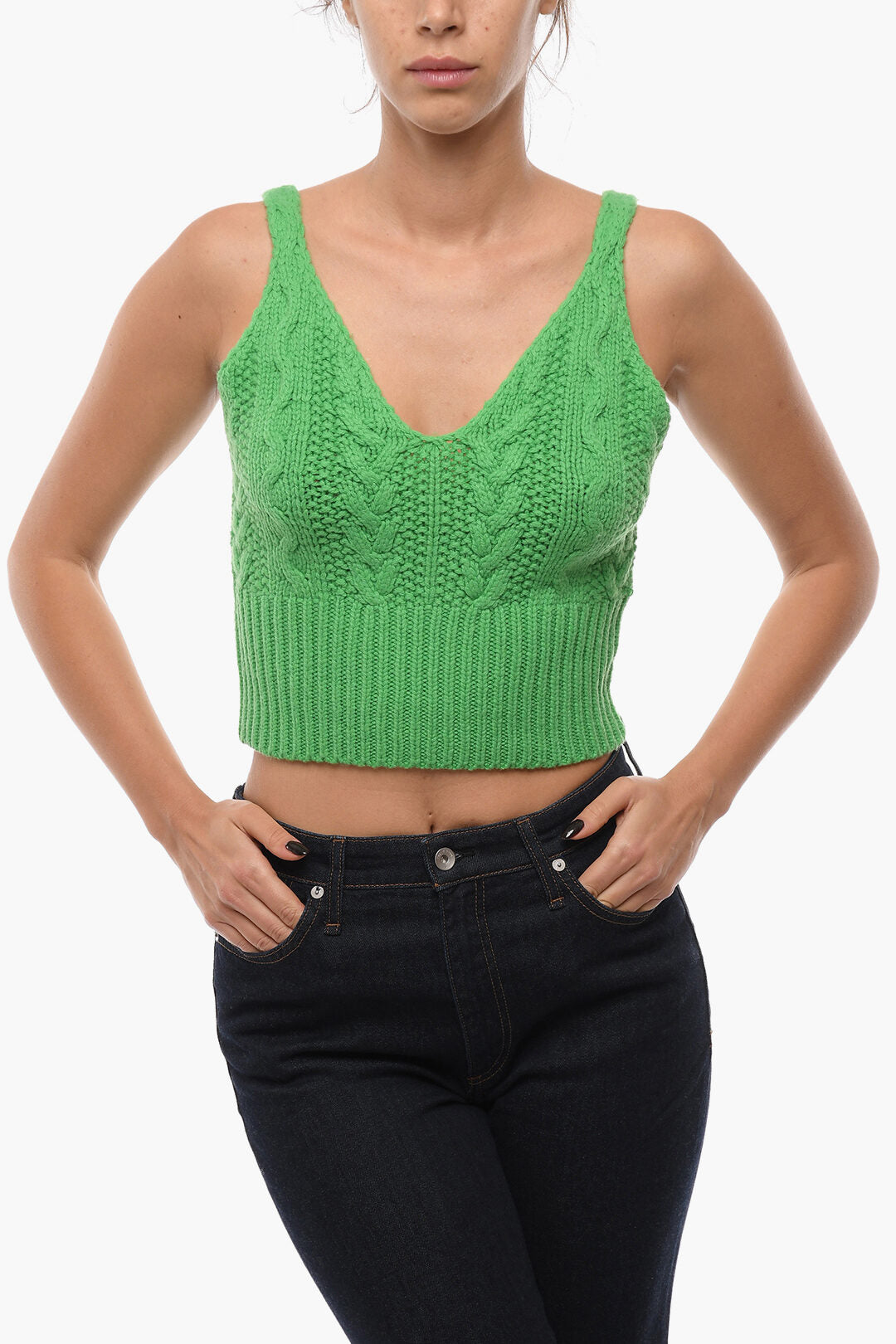Samsoe Samsoe 2850~V-Neck Knitted KAYA Crop Top