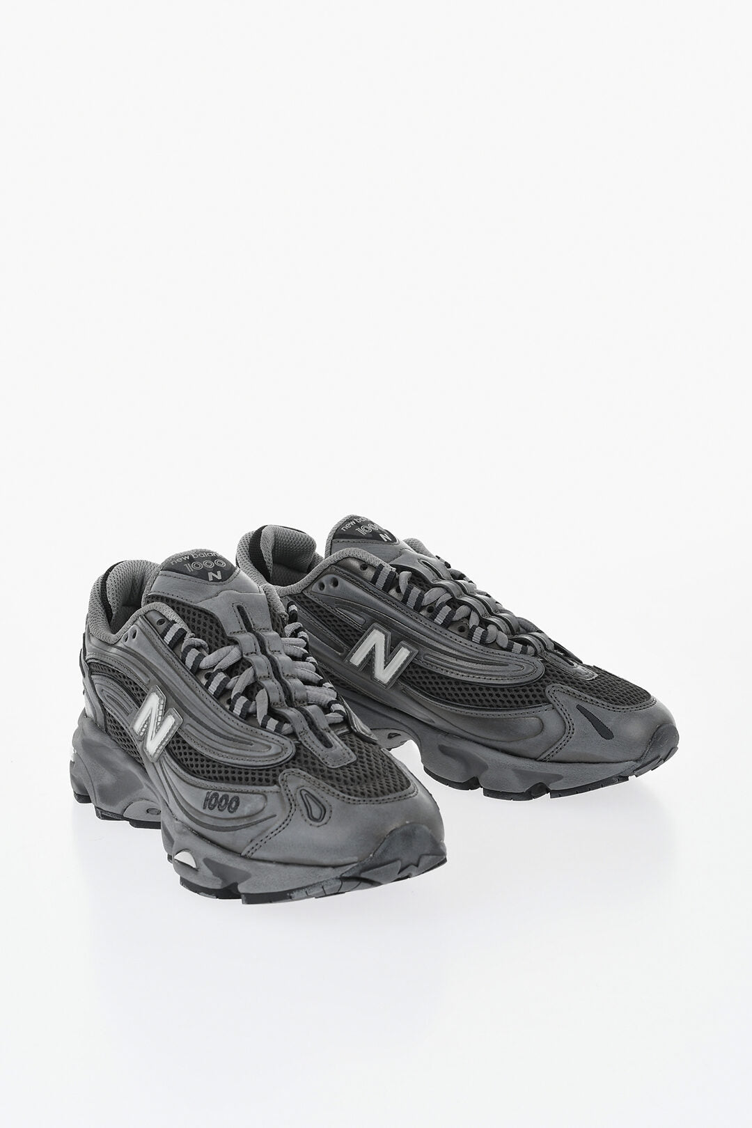 New Balance 0470~Leather and Textile Low-Top Sneakers 1000