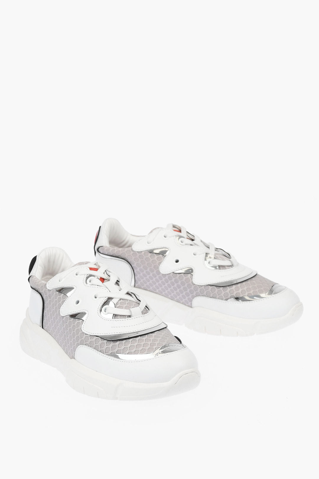 Moschino 0470~LOVE Leather and Fabric Sneakers RUNNNING35 with Logo Heart Detail