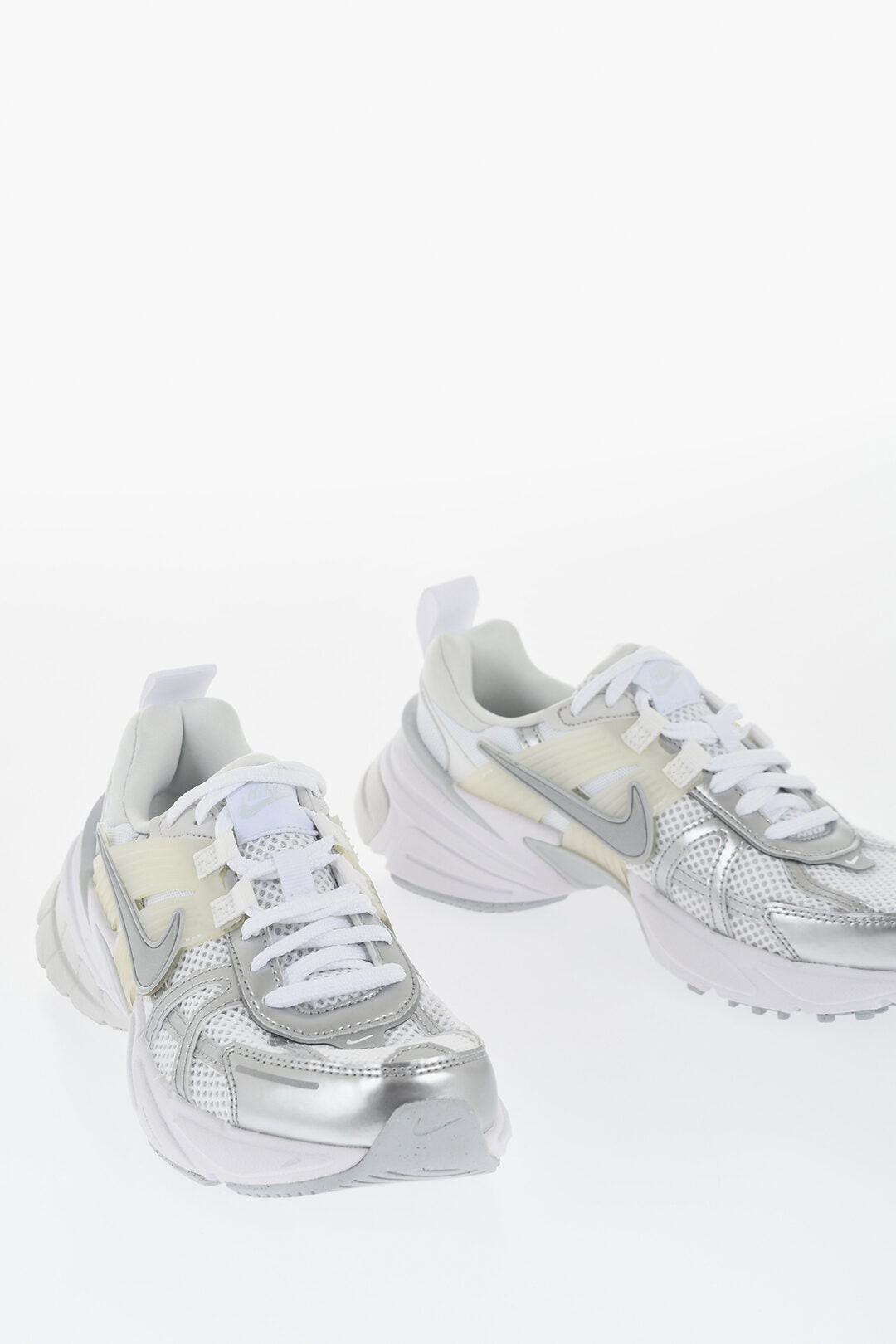 Nike 1050~Mesh Low-Top Sneakers V2K RUN with Metallic Vegan Leather Trims