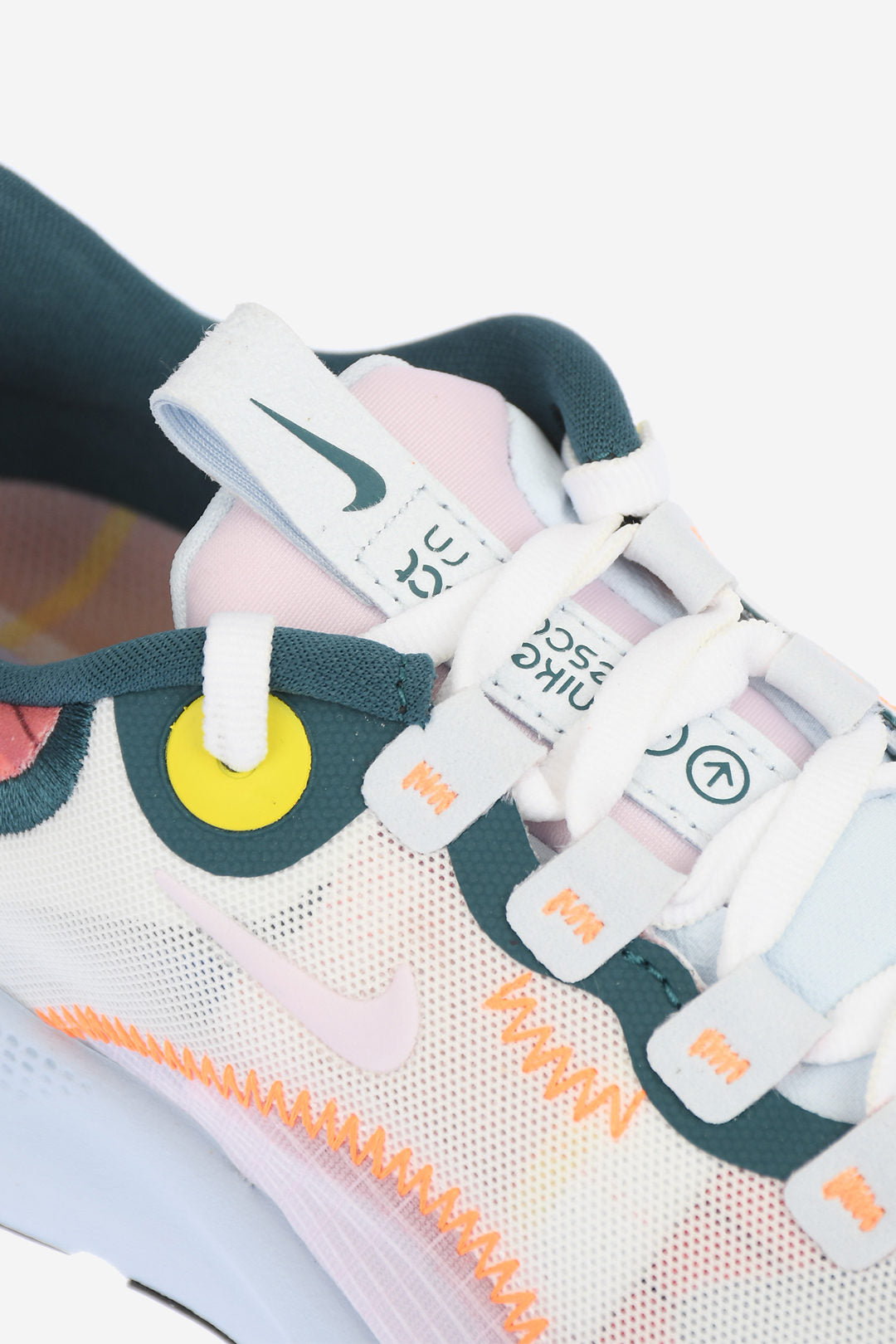Nike 1250~Textile Sneakers ESCAPE RN CZY, view 2