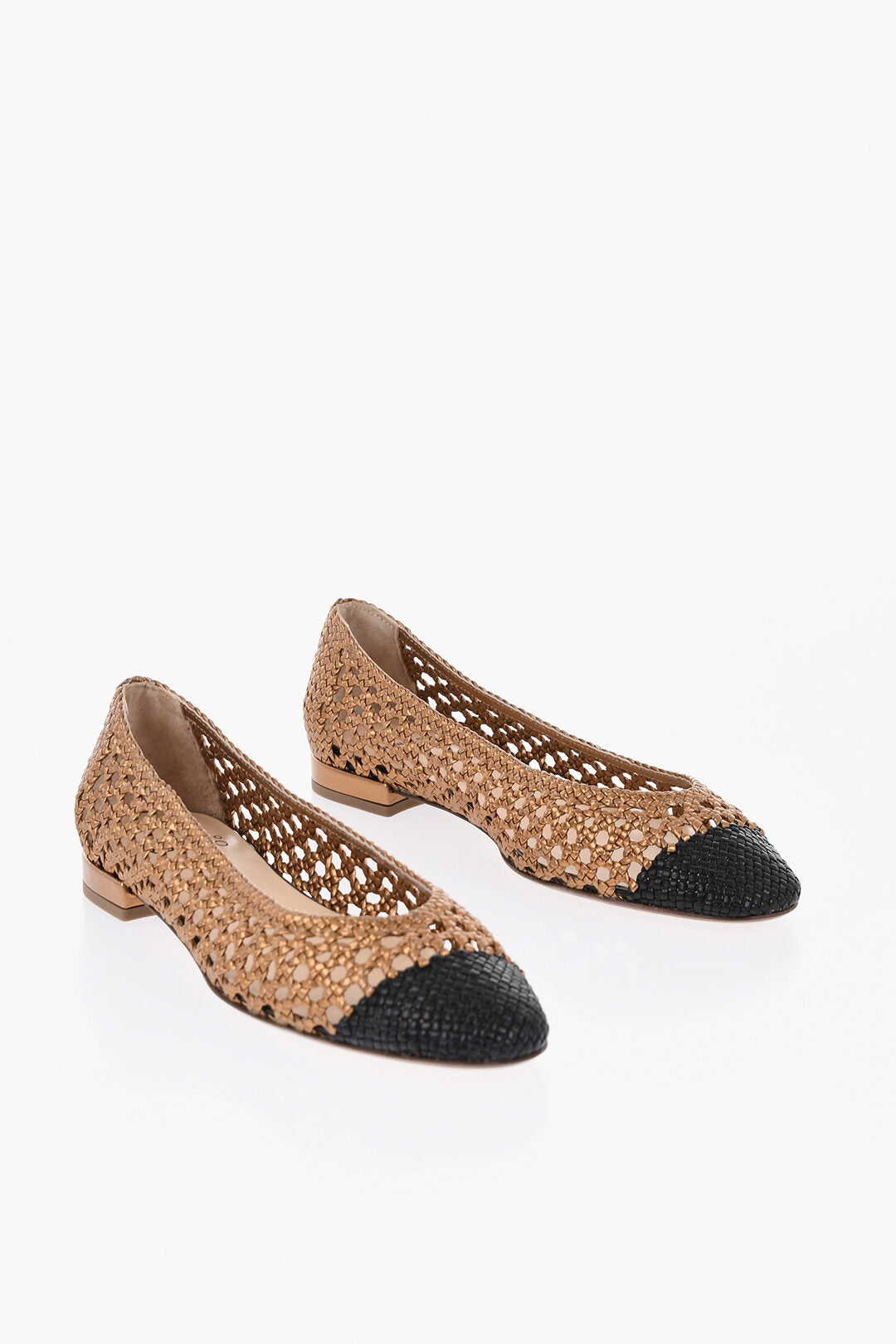 Francesco Russo 1300~Crochet Leather Ballet Flats with Contrasting Toe