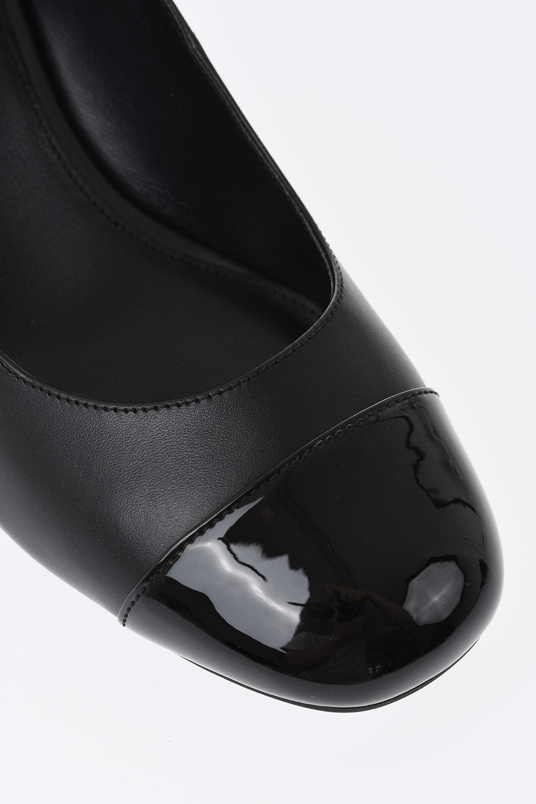 Michael Kors 1500~MICHAEL Leather Pumps PERLA in Solid Color with Patent Leather Toe, 6cm Heel, view 2