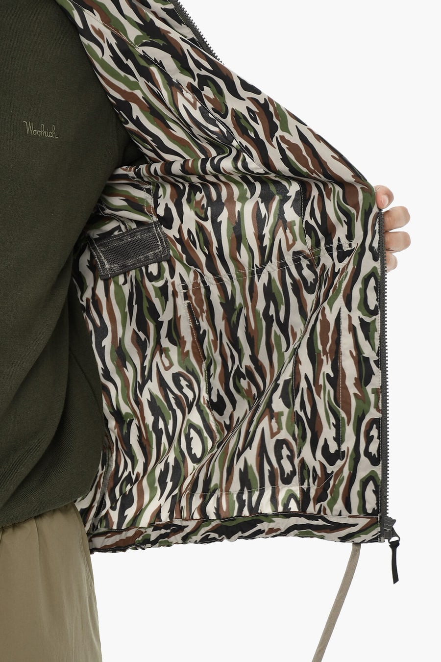 Woolrich 1250~Patterned Windbreaker SHADOWBARK with Hood, view 5