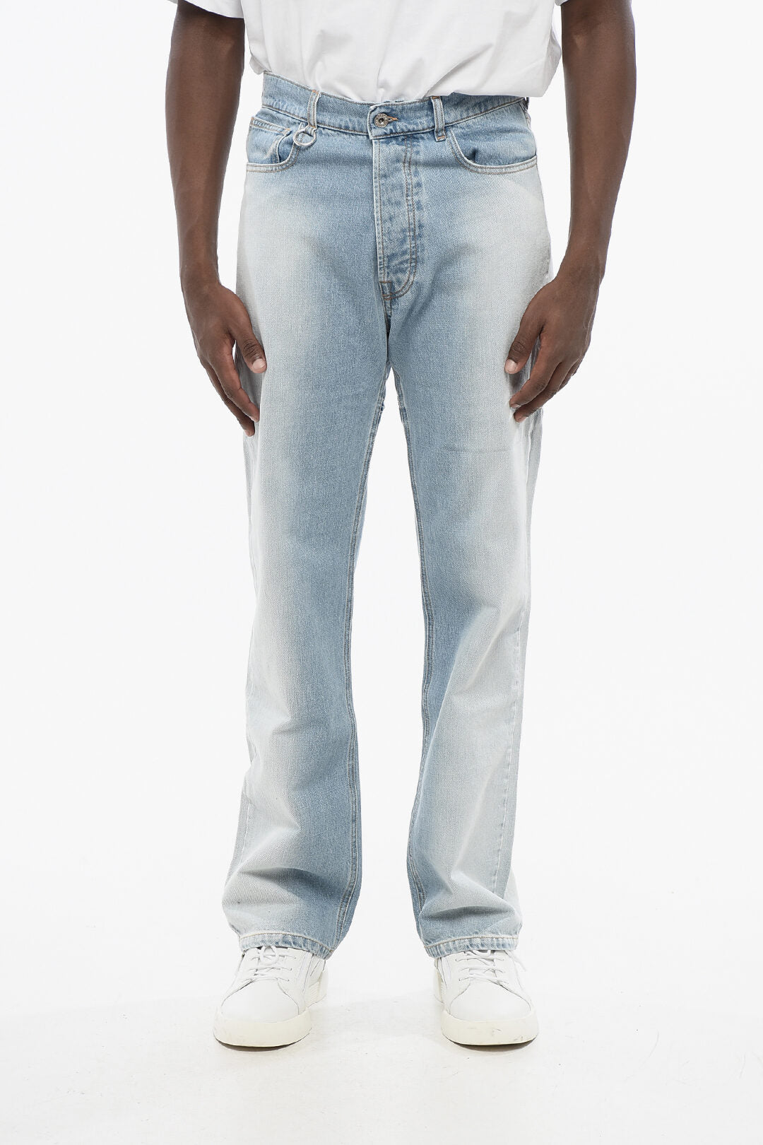 Random Identities 2405~Regular-Fit Jeans with Delavé Effect 21cm