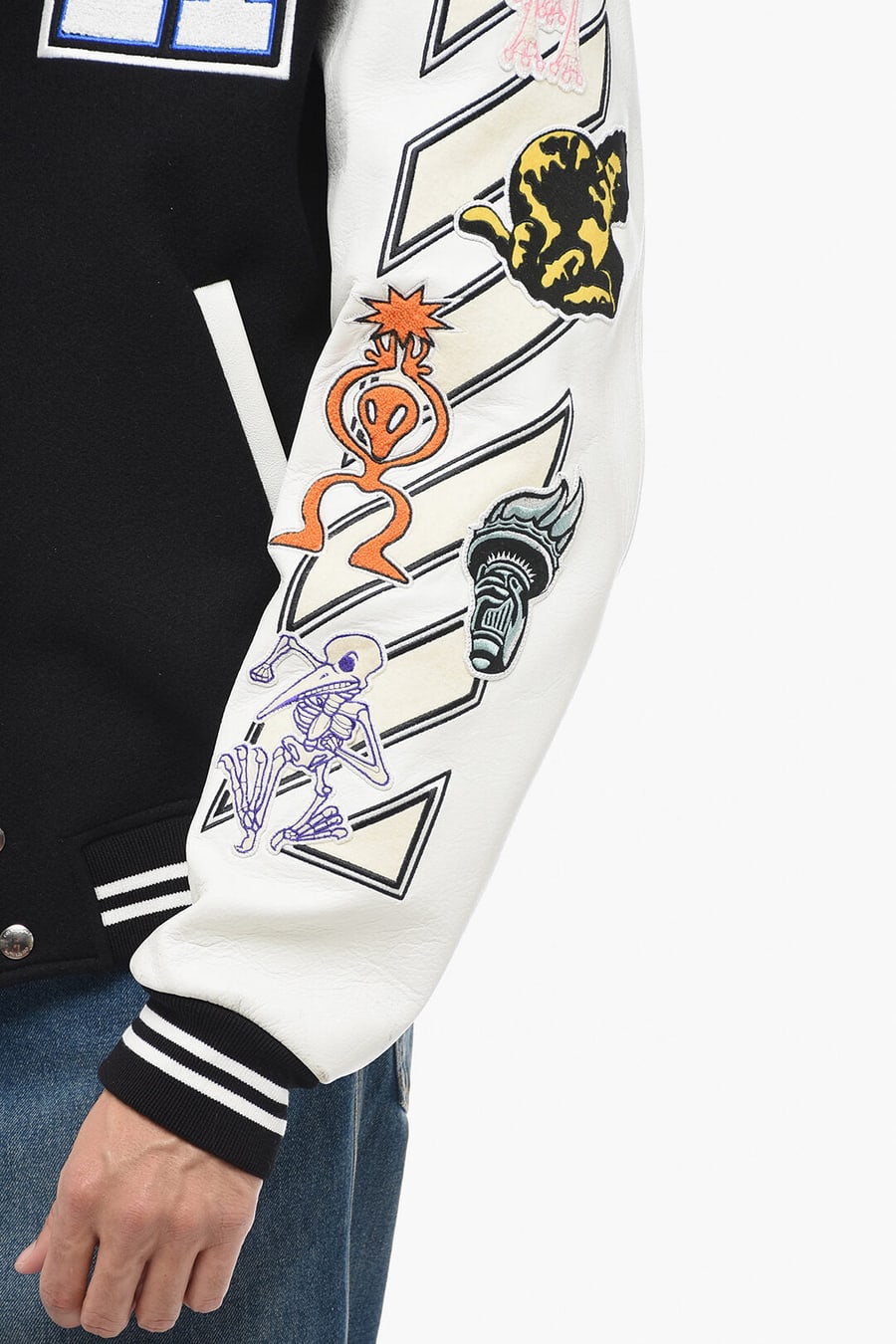 Off-White 3500~Varsity Bomber CHICAGO BULLS with patchwork, view 3