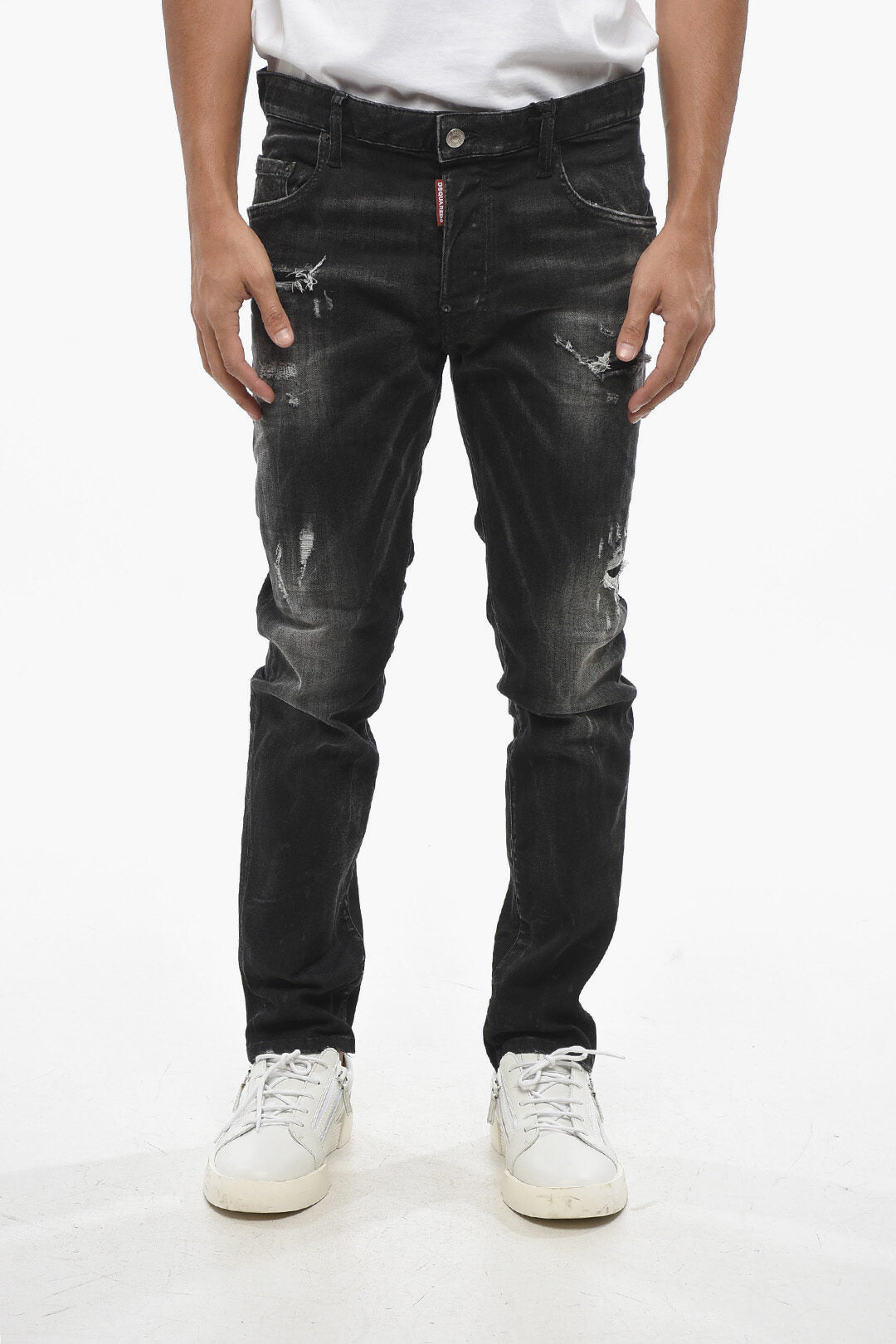 Dsquared2 3500~Vintage-Effect Dark-Wash Jeans SKATER with Silver Monogram 16cm