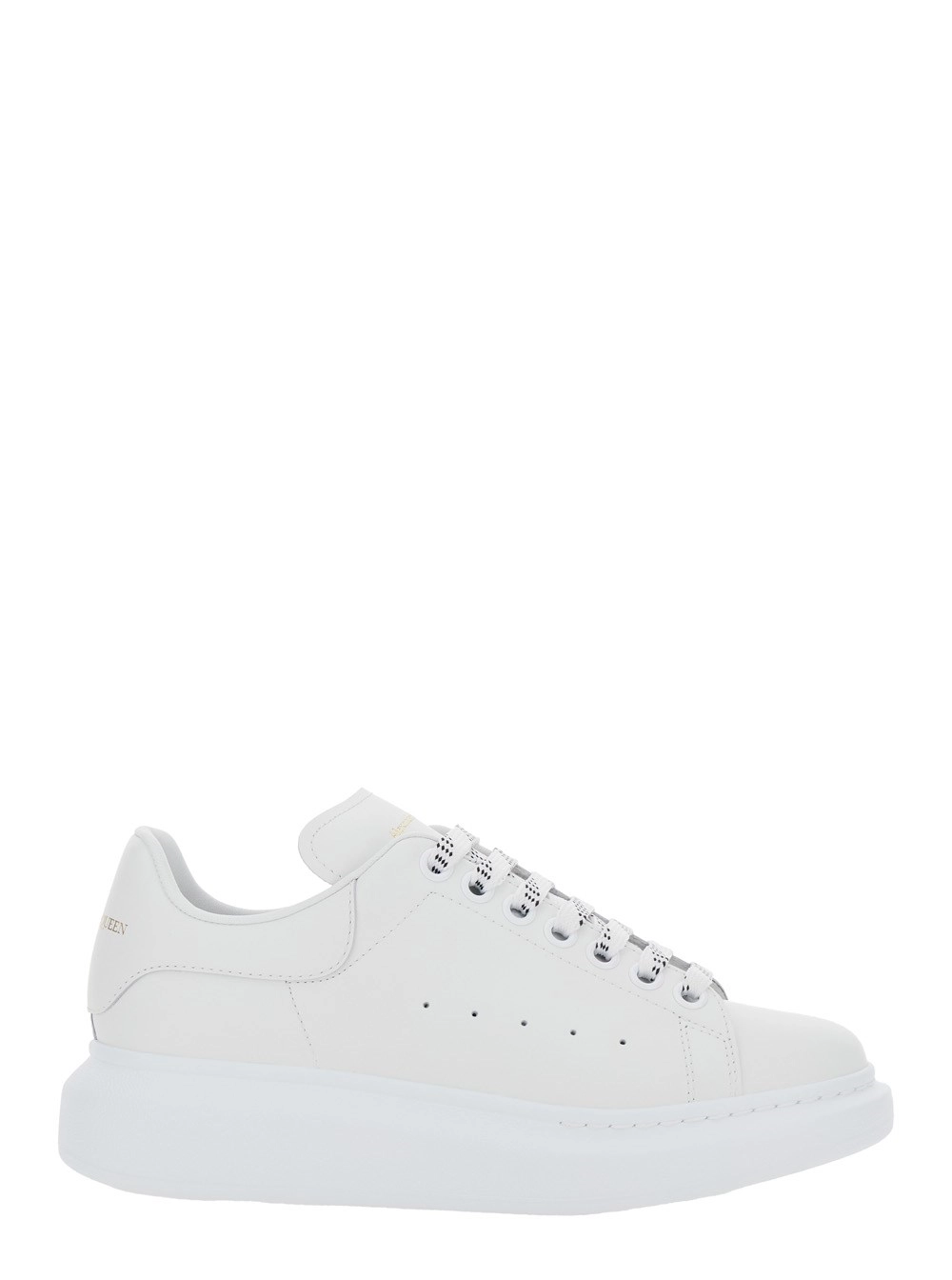 Alexander McQueen Sneaker Low Top con Logo Lettering su Linguetta e Tallone in Pelle Bianca Donna