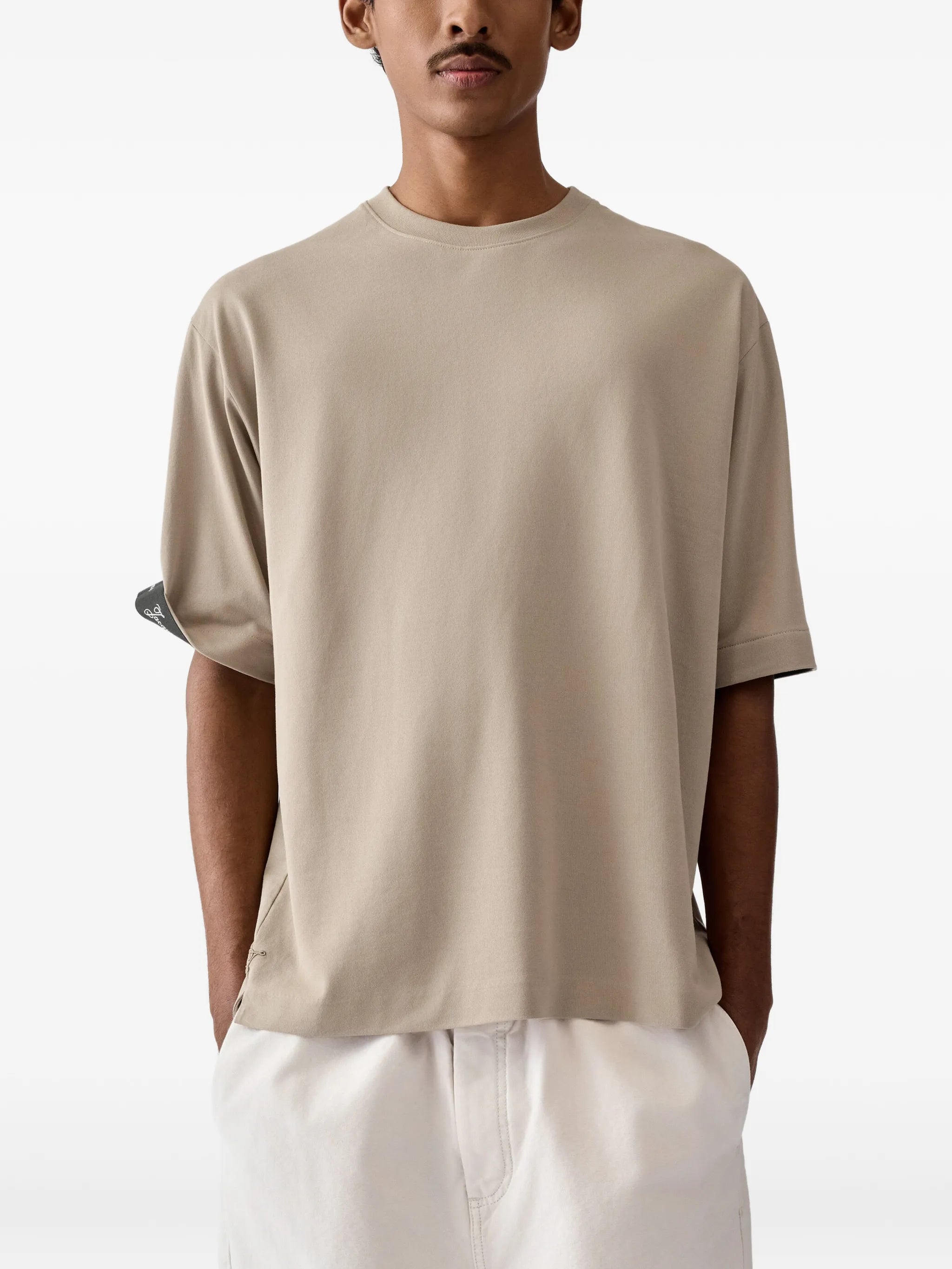Jacquemus Jacquemus LE TSHIRT ROND CARRE MC, view 2