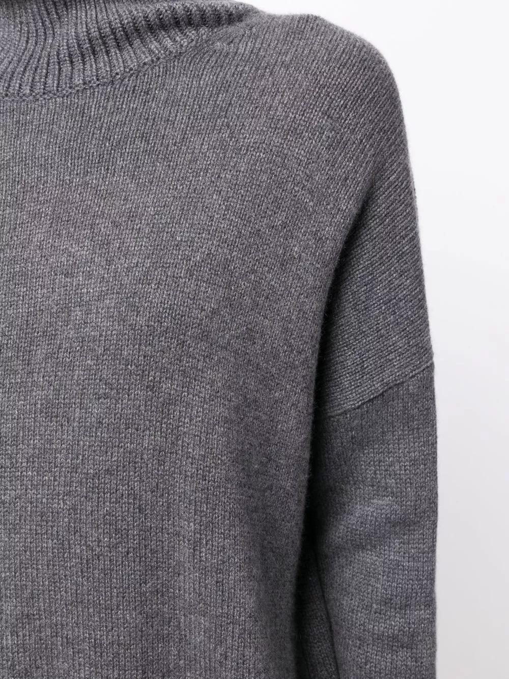 Lisa yang Maglione in cashmere a collo alto Heidi, view 2